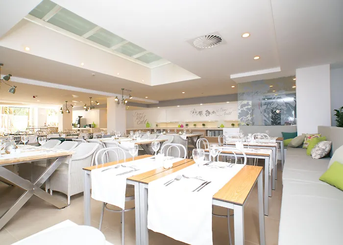 Отель Livvo Anamar Плайя-дель-Инглес