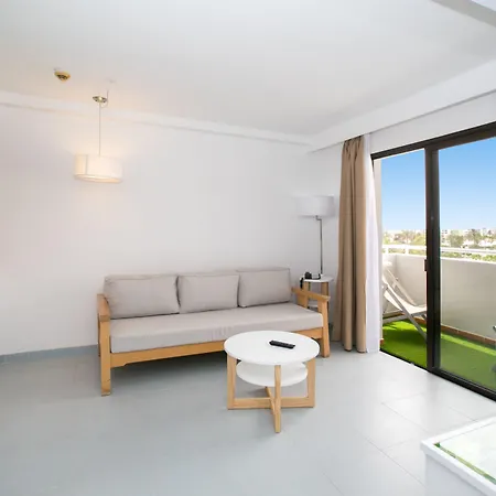 Livvo Anamar 4*