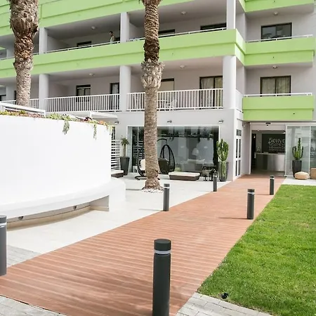 Livvo Anamar Ξενοδοχείο 4*